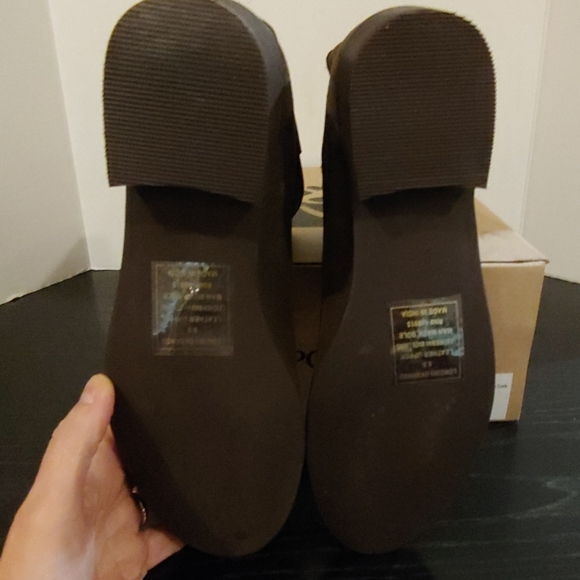 29 Porter Rd Brown Suede Boot - Picture 4 of 4